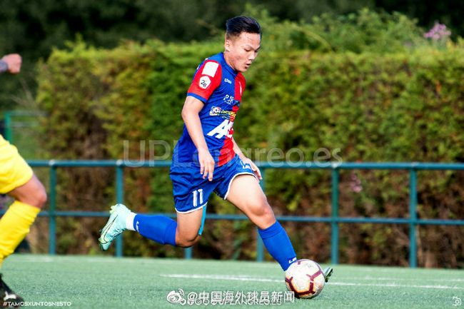 桑乔已与主帅滕哈赫彻底闹翻，尤文图斯和桑乔的前东家多特蒙德都在密切关注着他的情况，沙特方面也可能会重新对桑乔产生兴趣。